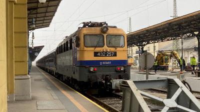 Elektrolokomotive MÁV V42 432 257 Szili Budapest Keleti