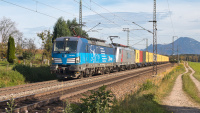 Elektrolokomotive CD Cargo Vectron 383 006-4 und CD Cargo 189 Niederstrass