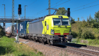 Elektrolokomotive Alphatrains Vectron 7193 100 Güterzug Niederstrass