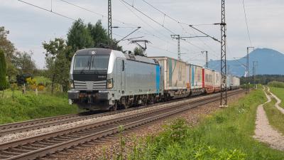 Elektrolokomotive Railpool Vectron 193 998-2 Güterzug Niederstrass