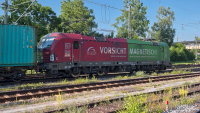 TXLOGISTIK Elektrolokomotive Vectron 193-228 Bahnhof Freilassing