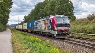 Elektrolokomotive RAILPOOL Vectron 6193 181 Güterzug