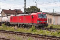 DB Siemens Vectron 193 304 mit einem Güterzug in Freilassing