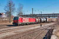 ÖBB Siemens Vectron 1293 046 mit einem Güterzug in Freilassing