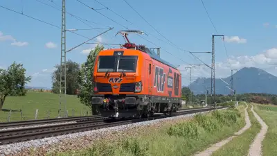 Elektrolokomotive RTS SWIETELSKY SIEMENS Vectron 248 095 bei Niederstrass