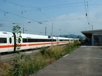 DB ICE 1 401 056-7 'Freilassing' am Bahnhof Freilassing, Zug-Taufe