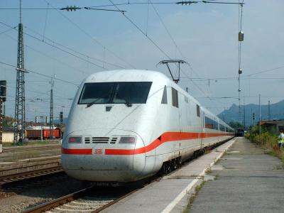 DB ICE 1 401 056-7 'Freilassing' am Bahnhof Freilassing Taufe