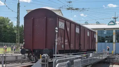 Gedeckter Güterwagen Gbrs-v 47 RIV-EUROP 80 D-FDEV 152 9 003-2 in Freilassing
