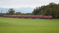 ÖBB Railjet Taurus Niederstrass Strass Personenzug