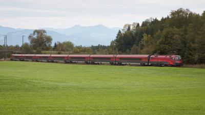 ÖBB Railjet Taurus Niederstrass Strass Personenzug