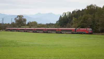 ÖBB Railjet Taurus Niederstrass Strass Personenzug
