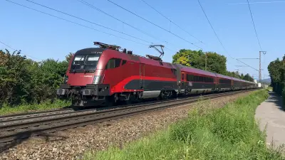 ÖBB Railjet Elektrolok Taurus 1116 218 Freilassing