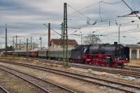 Schnellzug-Dampflokomotive 01 066 mit einem Sonderzug