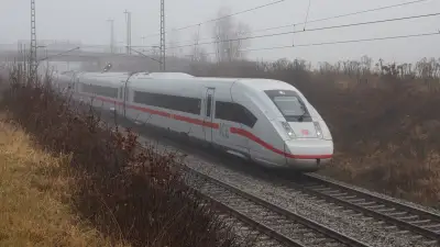 Schnellzug Triebzug DB ICE 4 9221 Teisendorf