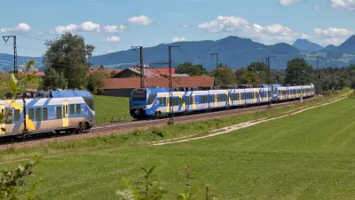 Triebzüge Stadler Rail Flirt 3 BRB Salzburg München Niederstrass
