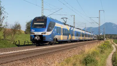Elektrotriebzug BRB ET 305 Transdev Bahnland Bayern Niederstrass