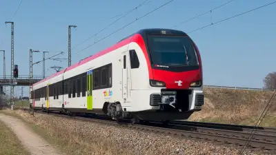 Elektrotriebzug Stadler Flirt Evo thurbo Testfahrt Niederstrass Oberbayern
