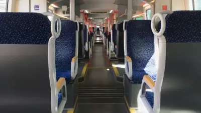 ÖBB S-Bahn Bombardier Talent Innenraum Salzburg