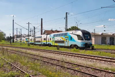 Westbahn Zug Triebwagen Doppelstockzug Freilassing