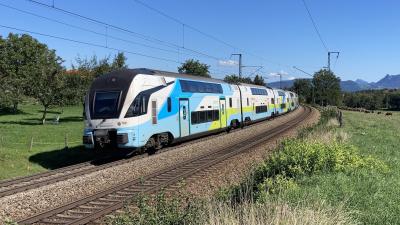 Westbahn STADLER KISS Doppelstock-Elektrotriebzug bei Niederstrass