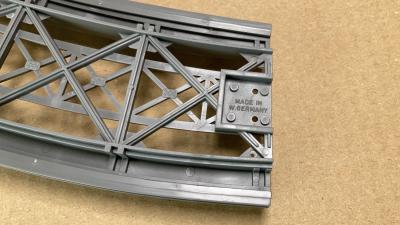 NOCH Brückenfahrbahn, gebogen Artikel 21350 Made in W. Germany