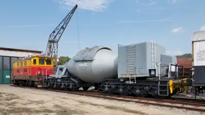 Elektrolokomotive ÖBB 1045 VÖEST Torpedowagen Lokpark Ampflwang