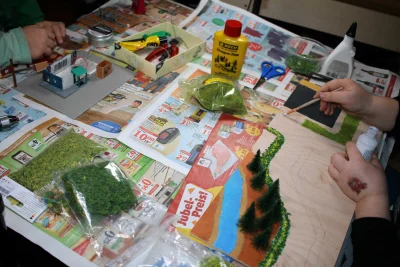 NOCH Modellbahn Diorama Zubehör Begrasung Bäume