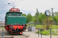 E94 der Lokschuppen-Freunde und die Bahnhofsuhr