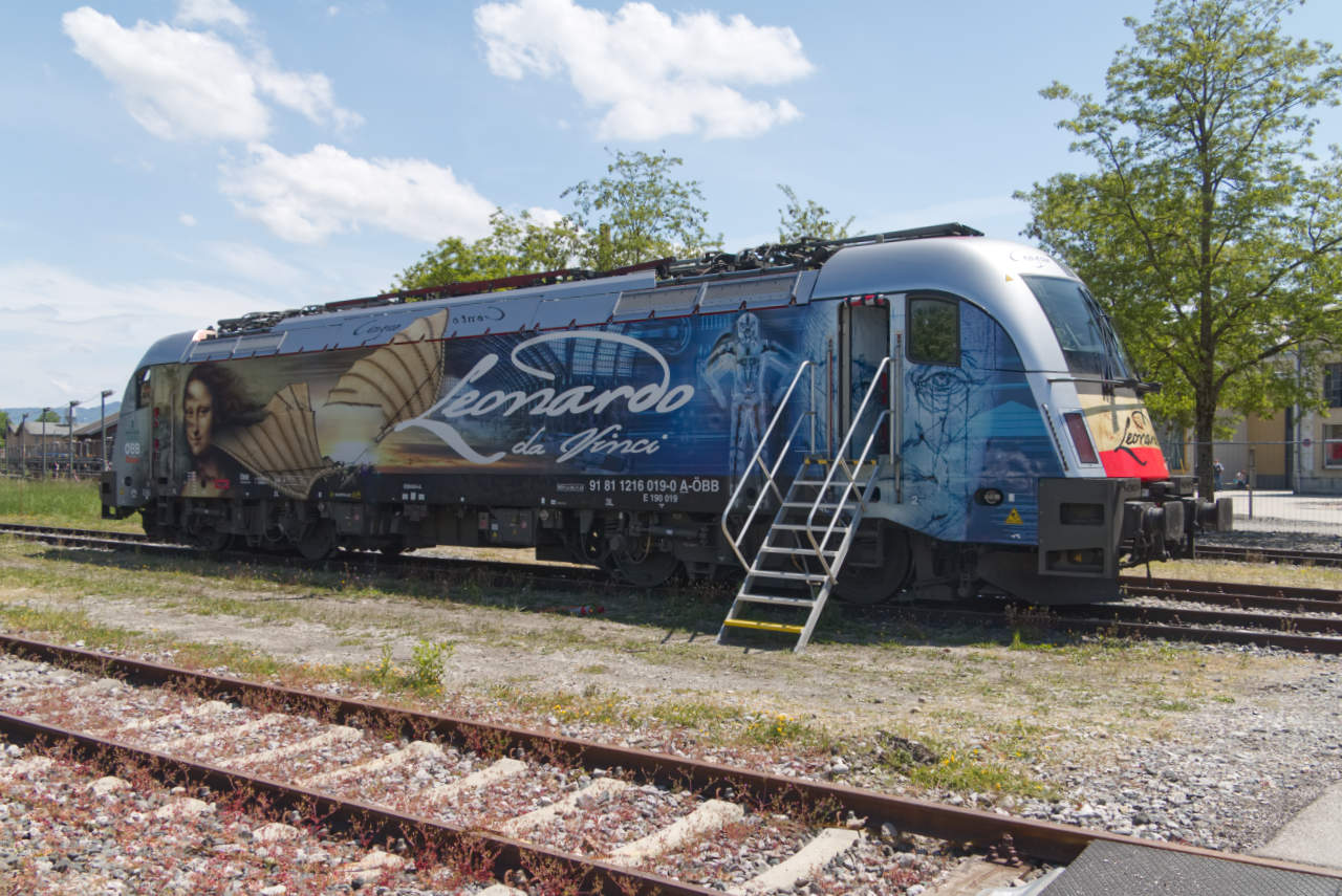 ÖBB Taurus mit Sonderlackierung Leonardo Da Vinci