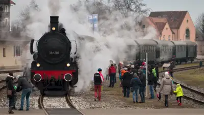 Dampflokomotive Baureihe 38 ÖGEG 38 1301 Lokwelt-Weihnacht 2016 Sonderzug