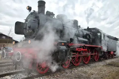 Dampflokomotive Baureihe 38 ÖGEG 38 1301 Lokwelt-Weihnacht 2016 Abfahrt