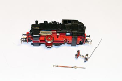PIKO BR 80 Junior Dampflokomotive H0 aud der DDR Defekte Treibstange
