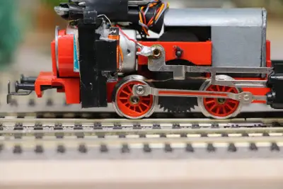 PIKO BR 80 Junior Dampflokomotive H0 aud der DDR Treibstange mit Schraube.