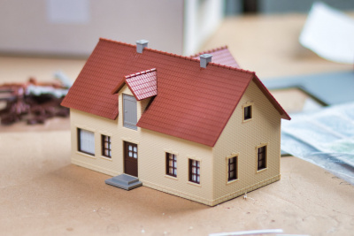 PIKO hobby Mamos VERO Auhagen Haus Häuschen Gebäude-Bausatz in H0 1:87 Modelleisenbahn