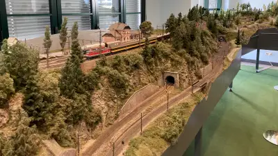 Roco Fleischmann Ostermarkt Schnäppchen Schauanlage H0