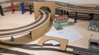 Tunnel Portal H0 Modelleisenbahn Trasse Gleise Fleischmann