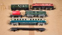 Modelleisenbahn Kellerfund LIMA Märklin Carrera Loks Waggons Gleise Güterwagen