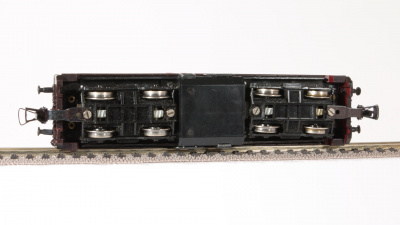 PIKO Modell der Diesellokomotive DR BR 110 in H0 Drehgestelle Fahrwerk