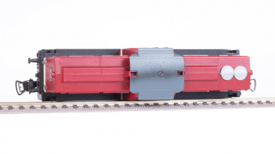 PIKO BR 110 V 100 H0 in rot, graues Dach, Ersatzteil, lackierte Lüftungsgitter