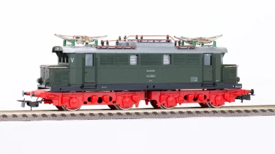 PIKO DDR E 44 BR 244 DR 244 068-3 Altbau-Elektrolokomotive in H0 1:87