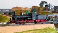 PIKO Güterzug-Dampflokomotive Baureihe 55 der DR in H0 auf der Anlage