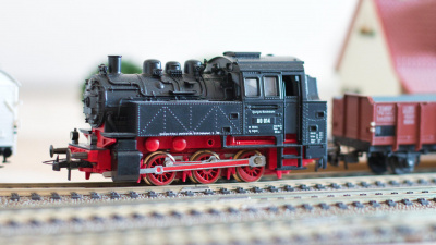 Dampflokomotive Roco Baureihe BR 80 in H0 1:87 Modelleisenbahn-Dampfloks