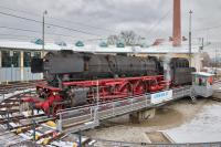 Schnellzug-Dampflokomotive 001 180 auf der Drehscheibe