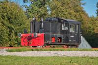 Rangierlokomotive Köf auf dem Kreisverkehr der B304 vor Freilassing