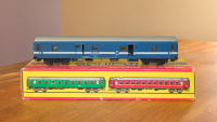 SCHICHT MÁV Bahnpostwagen Waggon H0 1:87 DDR