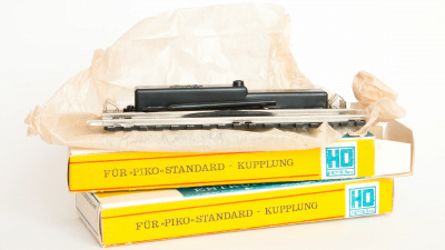 PIKO Standardgleis elektrisches Entkupplungsgleis H0 Hohlprofil Original-Verpackung